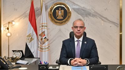 د. إسلام عزام رئيس البورصة المصرية يعلن انطلاق تداول العقود الآجلة بالبورصة المصرية 