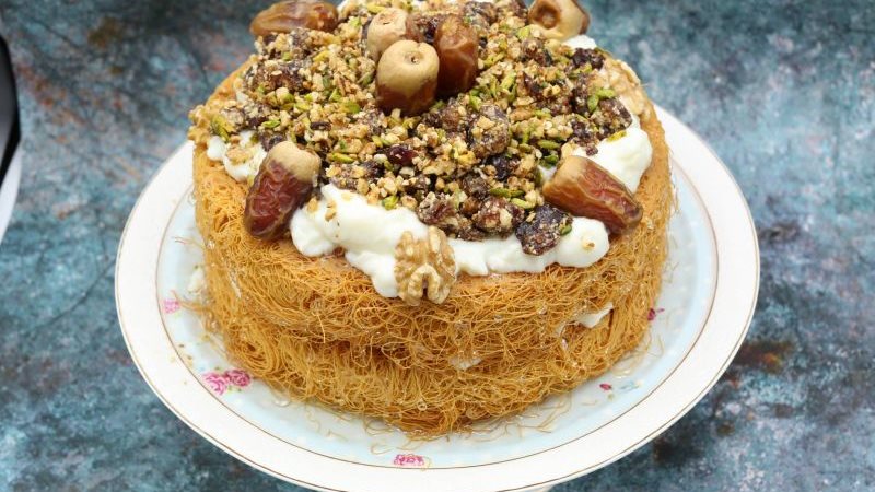 طريقة عمل الكنافة بالتمر  