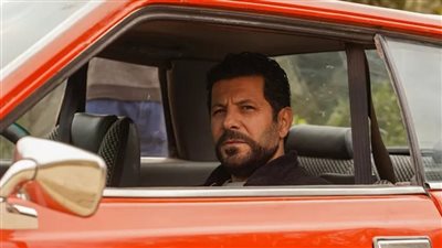 إياد نصار يرد على انتقادات لهجته المصرية: علاقتي بمصر حقيقية وتعليقات البعض «سخيفة»