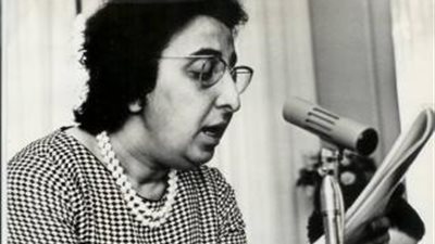 نزيهة الدليمي | أول امرأة تتقلد منصب وزيرة  في العالم العربي