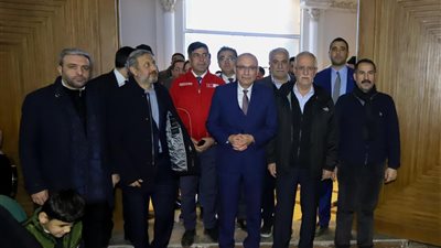 السفارة التركية بالقاهرة  تدعم 500  فلسطيني بمساعدات رمضانية