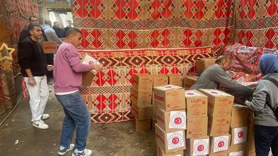السفير التركي بالقاهرة يشارك في مبادرة «المائدة» لتوزيع وجبات الإفطار بمشاركة 200 متطوع في الدقي