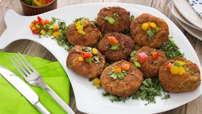 صحية ولذيذة ..   طريقة عمل كفتة السمك على سفرة رمضان 