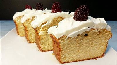 سهلة ولذيذة..  طريقة عمل كيكة الفانيليا بالحليب في مطبخك