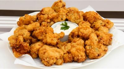 مقرمش ولذيذ.. طريقة عمل القرنبيط المقلي  بخطوات سهلة  في مطبخك