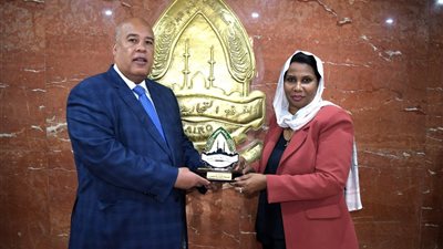 مباحثات بين غرفة القاهرة وسفارة تنزانيا لزيادة التبادل التجاري والاستثماري المشترك