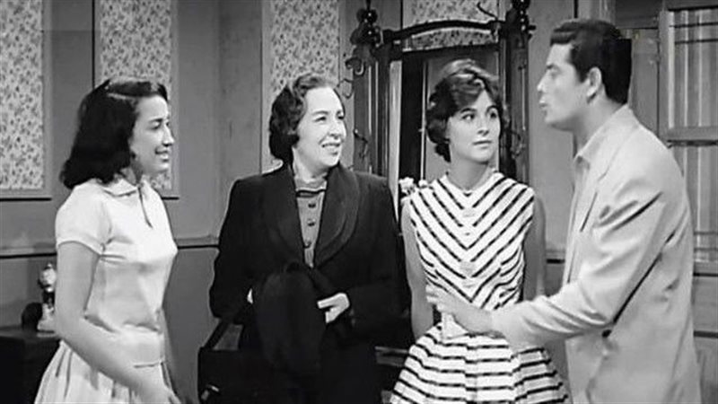 أمينة رزق في عيد الأم بفيلم أعزّ الحبايب 