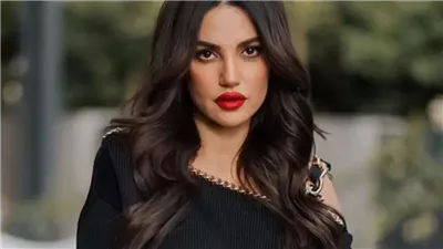 درة زرّوق تكشف جوانب إنسانية مؤثرة… من فقدان الأب إلى حلم الأمومة