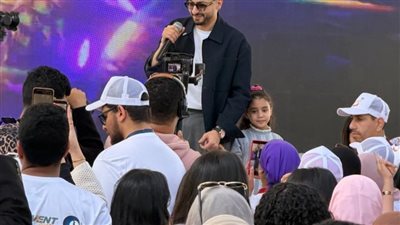 حمادة هلال يطلق أغنية لدعم أطفال التوحد ضمن حدث مؤثر