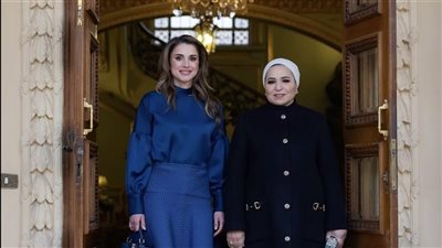 أناقة السيدات الأُول في الوطن العربي.. لغة ناعمة تعكس هوية الدول