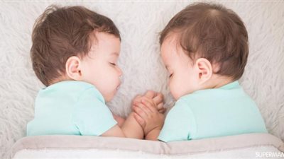 خير أم شر يقترب ؟ .. تفسير حلم رؤية التوأم فى المنام