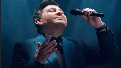 هاني شاكر يتعافى تدريجياً في باريس… تحسّن حذر وسط معركة طبية وشائعات