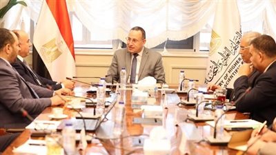 وزير التعليم العالي يبحث مع جهاز مستقبل مصر شراكة موسعة مع الجامعات والمراكز البحثية