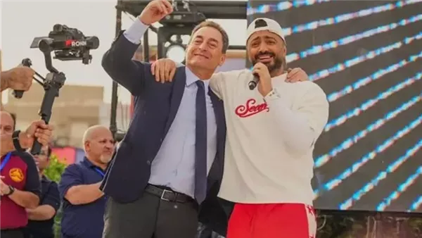 تامر حسني مع السفير الفرنسي 