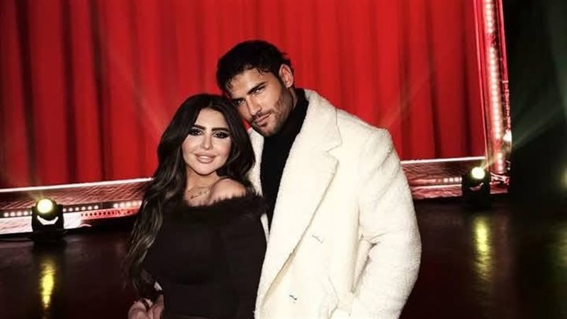 مسلم مع زوجته يارا تامر 