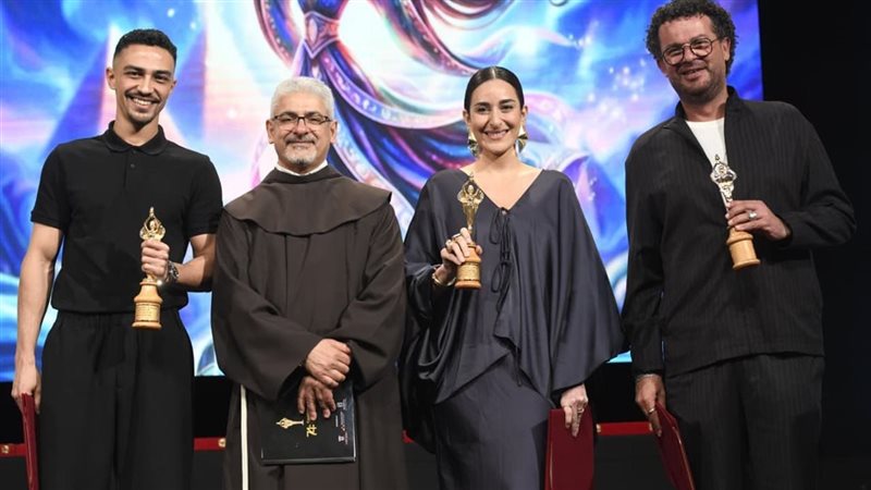 أمينة خليل مع أحمد غزي في مهرجان المركز الكاثوليكي 