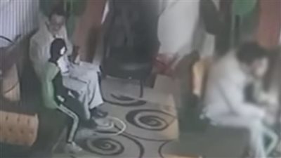 حالة غضب بعد اتهام مدير مدرسة بالتحرش بطفلة في الصف الأول الابتدائي