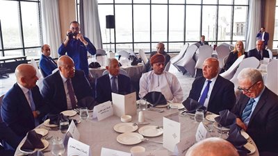 أيمن العشري: الحوار العربي مفتاح التكامل الاقتصادي وتعزيز التعاون بين الغرف التجارية
