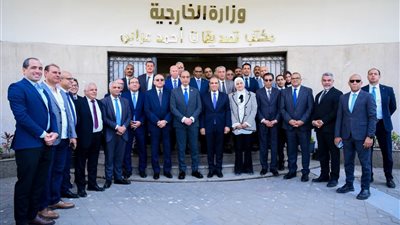 وزير الخارجية يعيد افتتاح مكتب تصديقات أحمد عرابي بالمهندسين بعد تطويره لتعزيز كفاءة الخدمات القنصلية