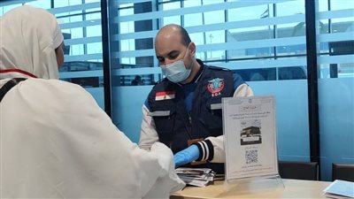 «الصحة» تكثف خدماتها الوقائية والتثقيفية لضيوف الرحمن بالمطارات والموانئ