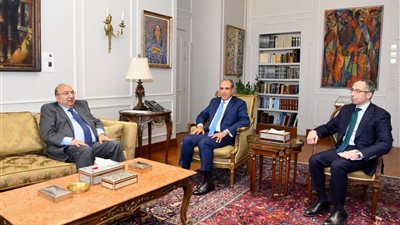 لقاء بدر عبد العاطي وعمرو رمضان لبحث مكافحة الهجرة غير الشرعية وتعزيز المسارات النظامية