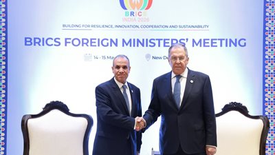 عبد العاطي يبحث مع لافروف تعزيز الشراكة الاستراتيجية والتنسيق داخل البريكس