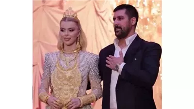  خطوبة أسطورية في إسطنبول.. ذهب يلف العروس.. وزفاف يثير الجدل