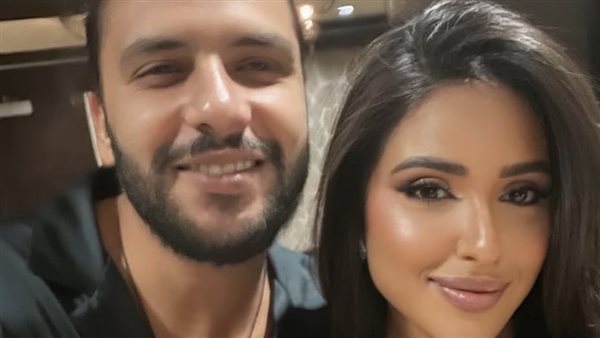 آية سماحة مع زوجها محمد السباعي 