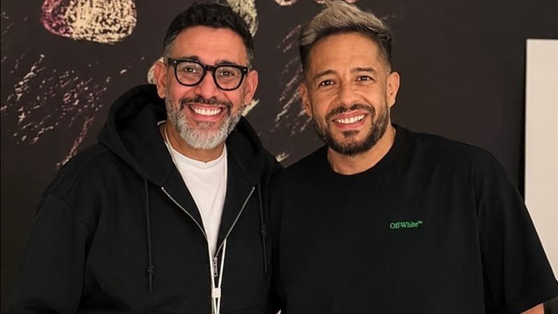 عمرو مصطفى مع محمد حماقي 