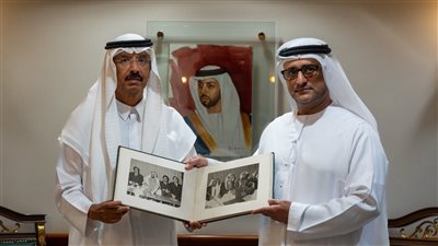 المر يهدي الأرشيف والمكتبة الوطنية صوراً تاريخية نادرة توثق زيارة الشيخ زايد الأولى إلى باكستان