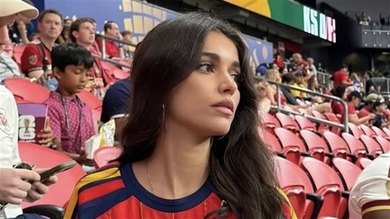 إنيس غارسيا حبيبة لامين يامال 