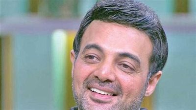 عمرو محمود ياسين يطوي أزمة الإساءة بتسامح.. اعتذار علني ينهي الجدل بعد التهديد بالقضاء