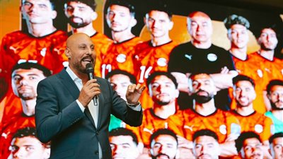 جرجس يوسف يهدي لاعبي منتخب مصر شاليهات في 