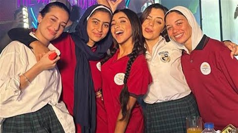 أبطال مسلسل تحت السن 