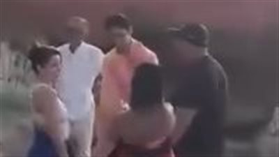 فيديو على الشاطئ يشعل الجدل.. ما حقيقة ظهور ياسين بونو برفقة نورا فتحي؟