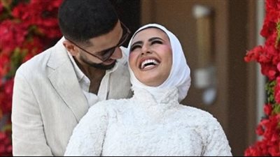 عمرو جابر يعدّل كليب “كله قالي اشمعنى هو” ويحذف مشاهد زوجته بعد إعلانها خلعه