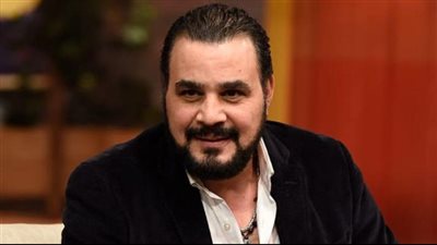 مجدي كامل يخضع لجراحة أجريت بسرية تامة تثير قلق جمهوره