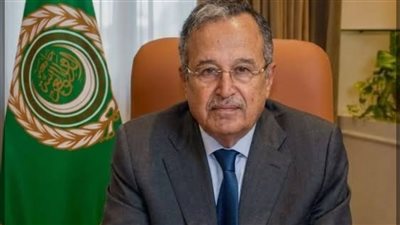 نبيل فهمي يدين استهداف سفينتين في ميناء دمياط ويحذر من محاولات توسيع الصراع الإقليمي