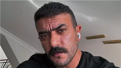 “اتجوزتك في الحلم وضربتها!”.. أحمد العوضي يرد على معجبة بطريقة أشعلت السوشيال