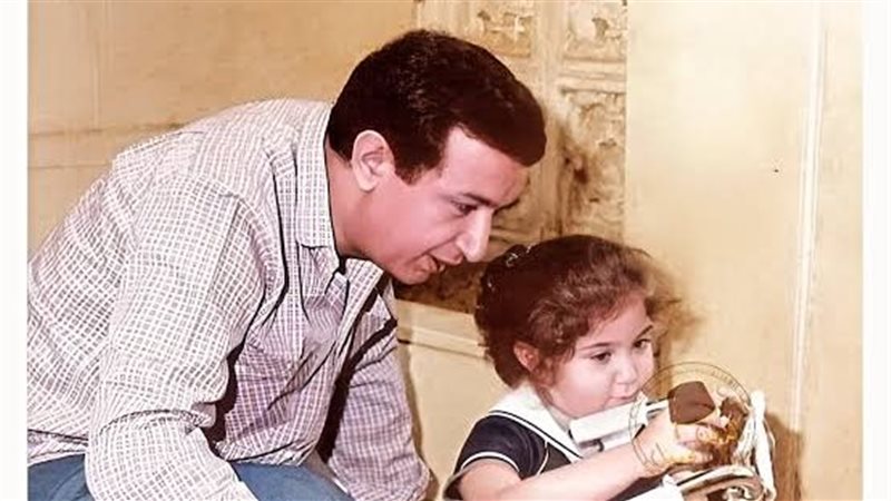نور الشريف مع ابنته سارة 