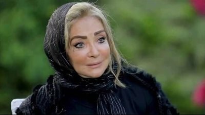 «أنا مش محجبة!».. شهيرة تحسم الجدل حول حجابها وتكشف سبب الهجوم عليها بسبب محمود ياسين