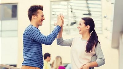 الصداقة الزوجية.. كيف تصبحين أنتي و زوجك كالأصدقاء المقربين ؟