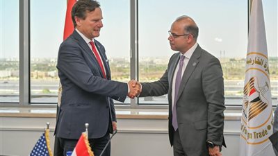  مصر والولايات المتحدة تبحثان تعزيز الاستثمارات الأمريكية وفرص التعاون في التعدين