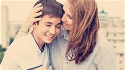 ابني تخلى عني بعد أن ضيعت عمري من أجله.. ماذا أفعل؟