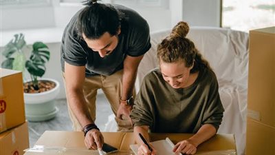 النظرة لمستحقات الزواج.. كيف ترى فتيات الجيل الجديد قائمة المنقولات والمهر؟
