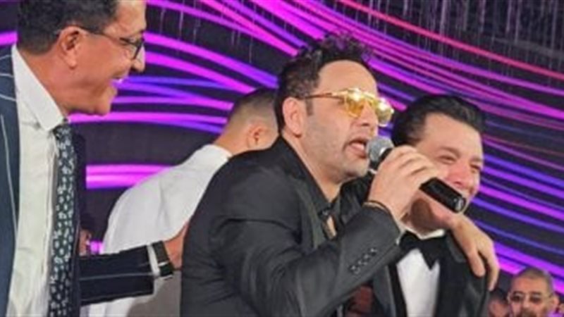 مصطفى قمر مع مصطفى
