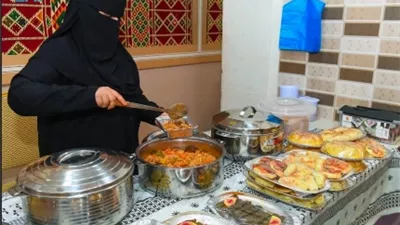  4  تحديات تواجه 