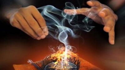 الابتزاز والاحتيال هدف السحرة والمشعوذين.. وهذه أشهر الفنانات المُصابات بـ«عمل سفلي»