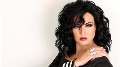 في عيد ميلادها.. تصريحات جريئة لصفاء سلطان عن الحجاب وزواج القاصرات 