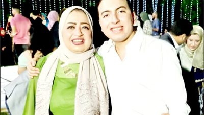 هدايا وأكلات وبهجة وفرح.. طقوس النائبات مع الأبناء في عيد الأم